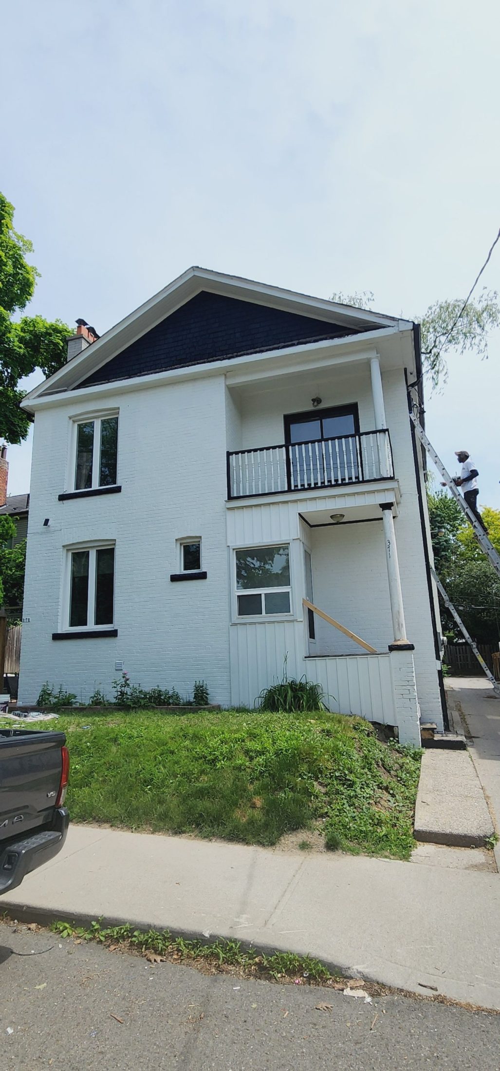 Exterior Painting Brick Painting White (2) |