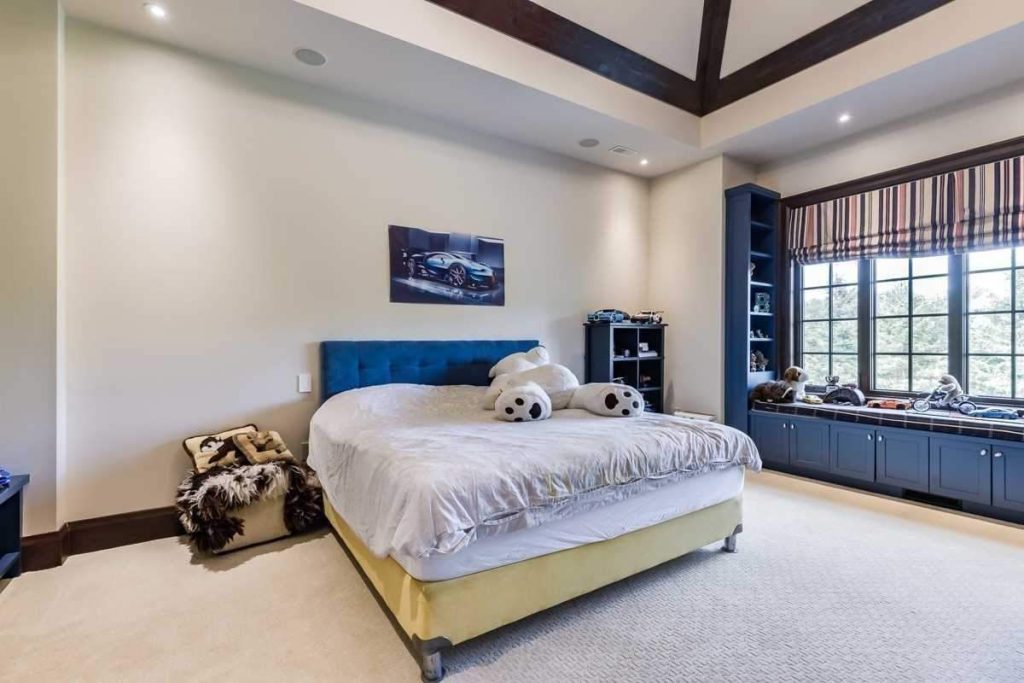 Custom Home Painting Luxury Toronto (30) |